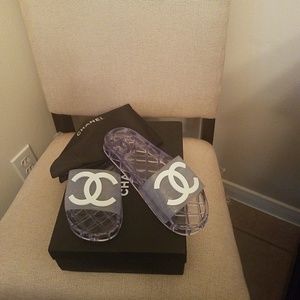 Chanel Slides